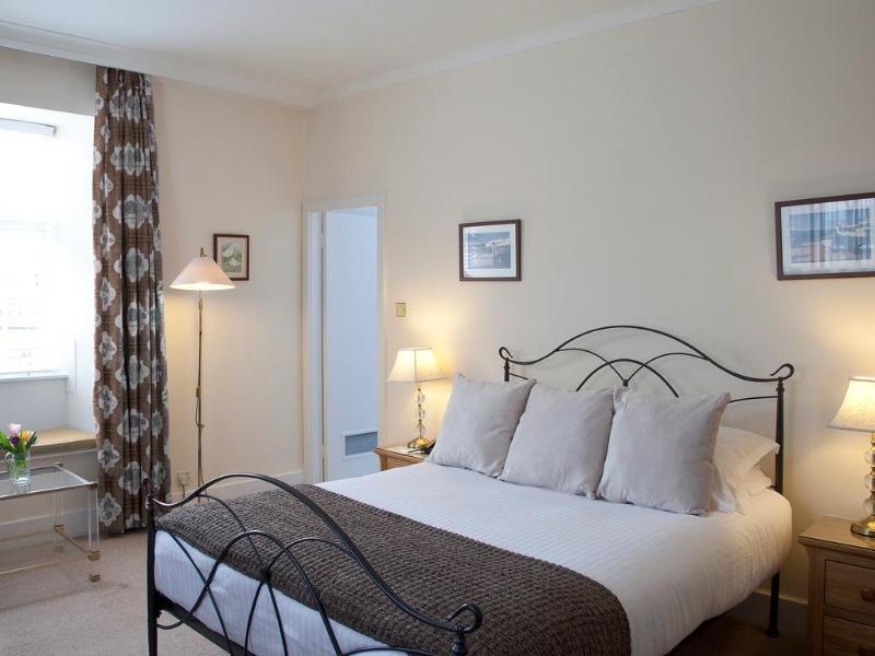 Castle Hotel Тонтън Екстериор снимка